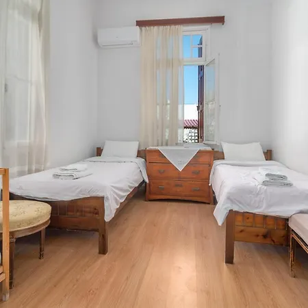 Vila Angelos *